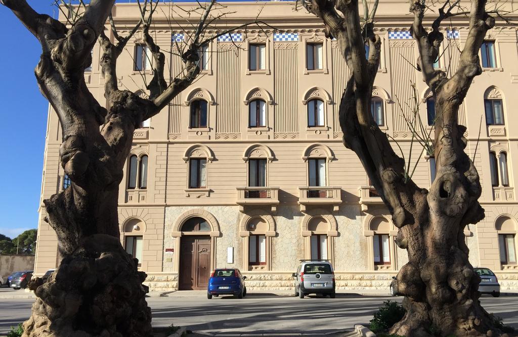 Il Bastione Duca D'Aosta Acomodação com café da manhã Trapani Exterior foto